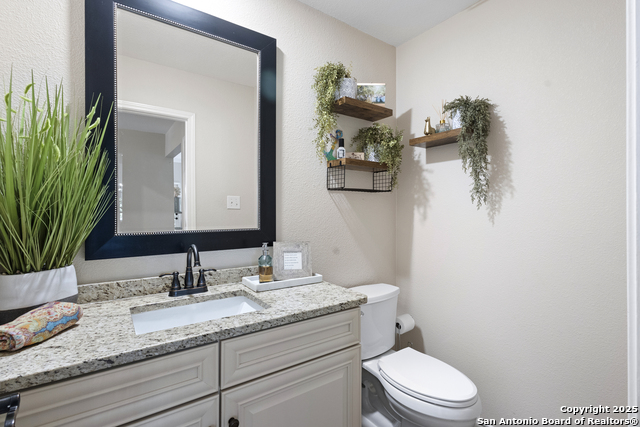 Image 10 of 29 For 21005 Hickory Bend