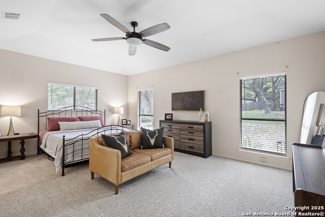 Image 11 of 29 For 21005 Hickory Bend