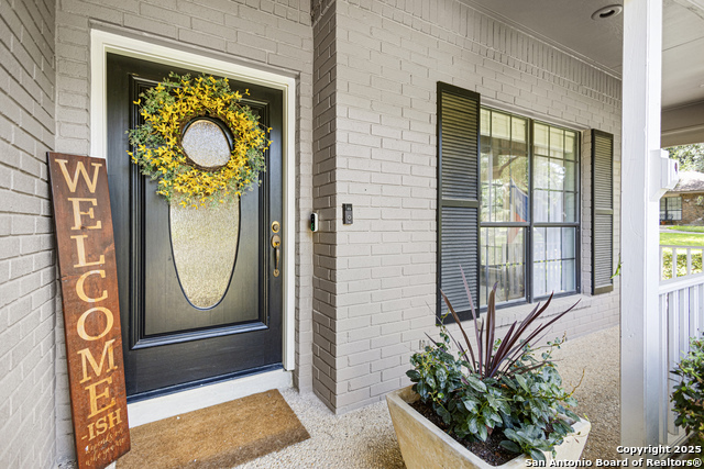 Image 3 of 29 For 21005 Hickory Bend