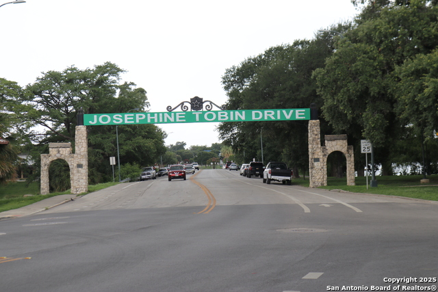 Image 15 of 25 For 1703 Texas  
