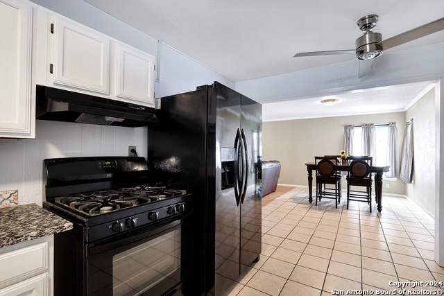 Image 16 of 29 For 358 Saratoga Dr