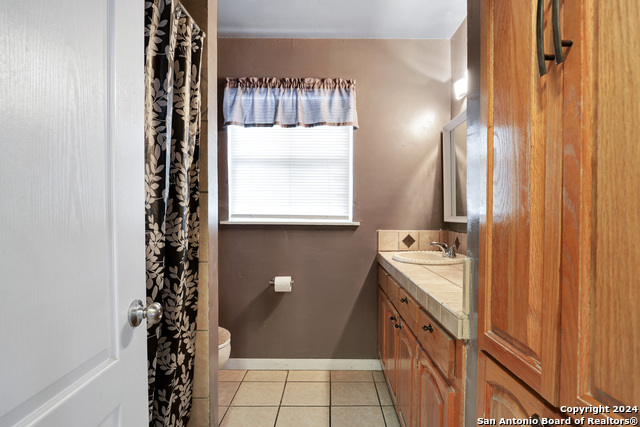 Image 21 of 29 For 358 Saratoga Dr