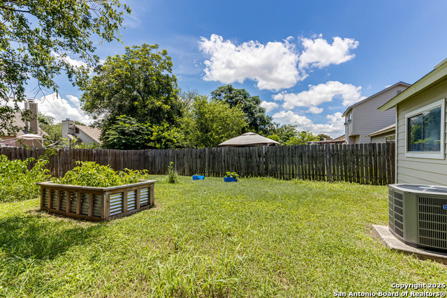 Image 17 of 19 For 6322 Village Arbor