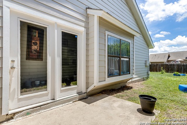 Image 18 of 19 For 6322 Village Arbor