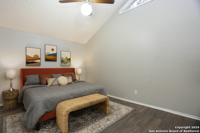 Listing photo id 14 for 9011 Welles Way 1