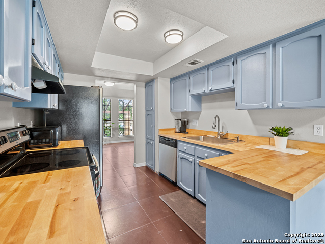 Listing photo id 11 for 5035 Timberhurst