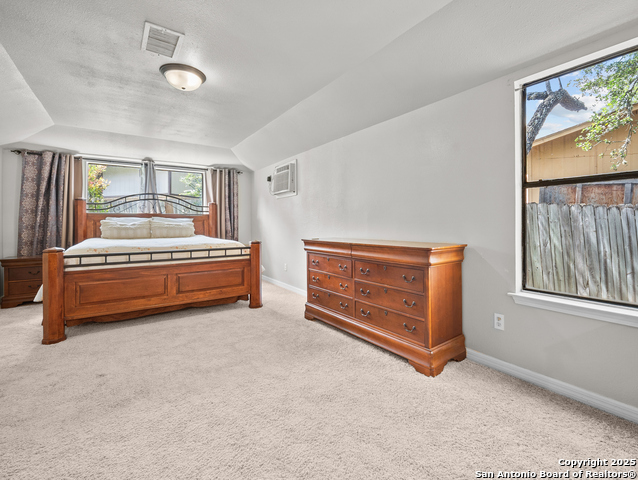 Listing photo id 13 for 5035 Timberhurst