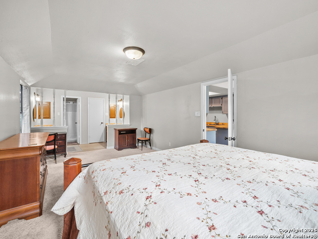 Listing photo id 14 for 5035 Timberhurst