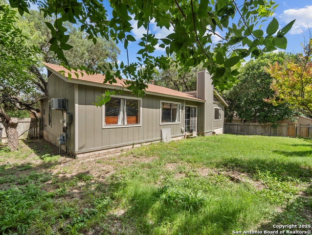 Listing photo id 24 for 5035 Timberhurst