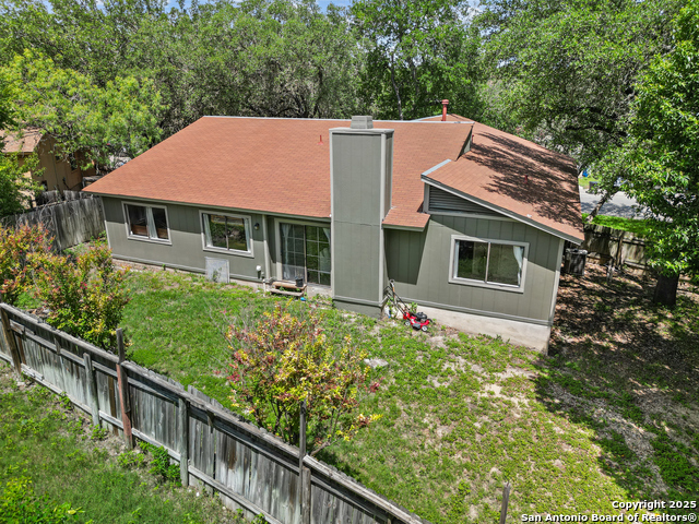 Listing photo id 25 for 5035 Timberhurst