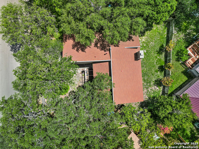 Listing photo id 26 for 5035 Timberhurst