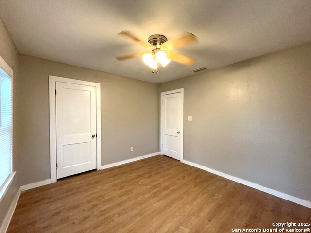 Listing photo id 12 for 443 Seele