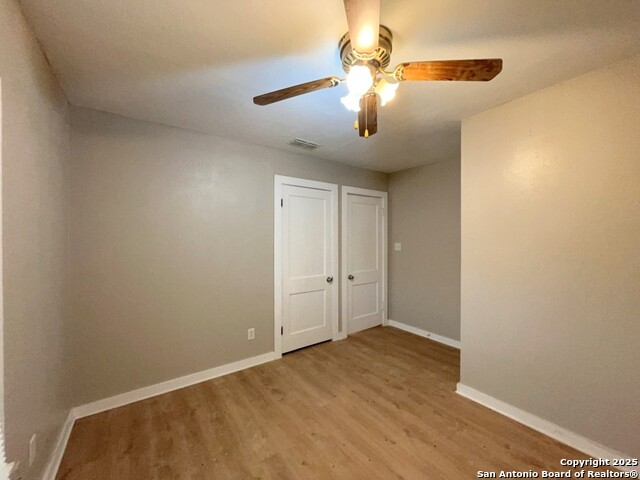 Listing photo id 16 for 443 Seele