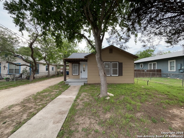 Listing photo id 24 for 443 Seele
