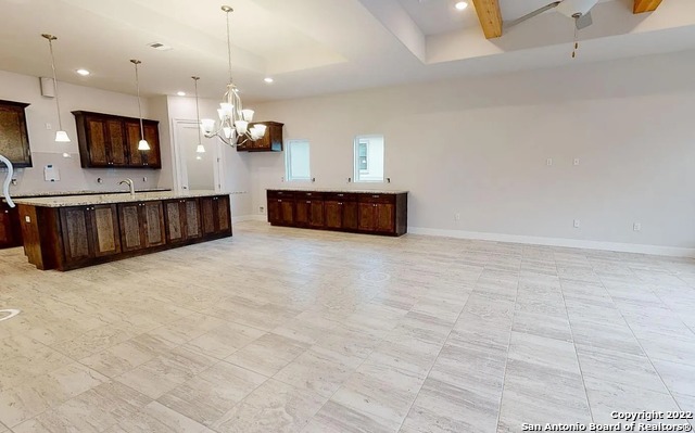 Image 13 of 19 For 620 Carriage House  32