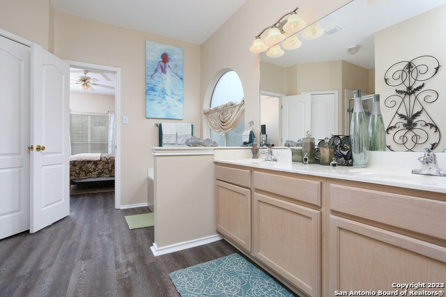 Image 18 of 43 For 6010 Wood Bayou