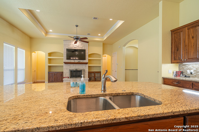 Image 12 of 40 For 2712 Crest Ridge