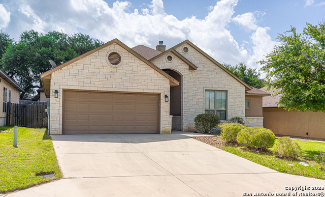 Image 2 of 40 For 2712 Crest Ridge