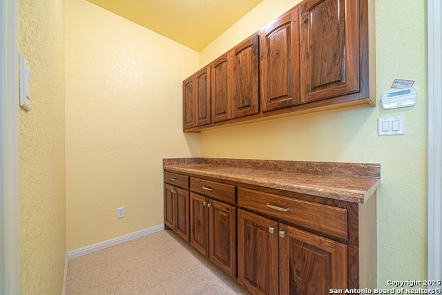 Image 32 of 40 For 2712 Crest Ridge