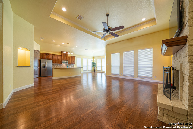 Image 4 of 40 For 2712 Crest Ridge