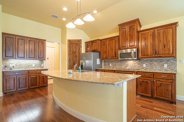 Image 9 of 40 For 2712 Crest Ridge