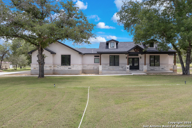 Details for 137 County Road 6876, Natalia, TX 78059