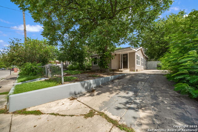 Details for 4923 Blessing, San Antonio, TX 78228