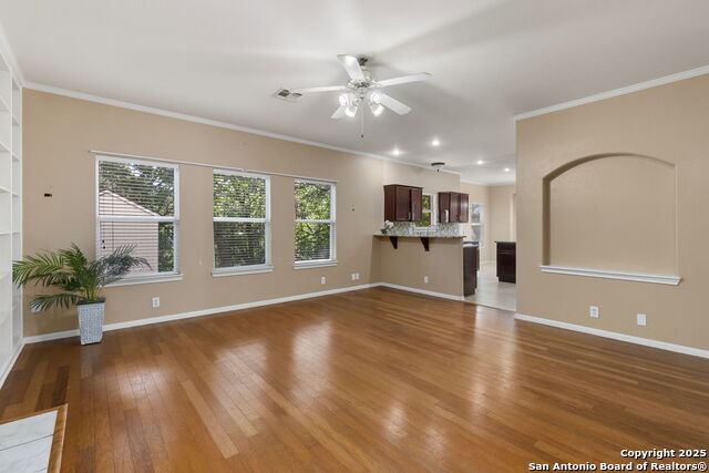 Image 12 of 35 For 20114 Horizon Way