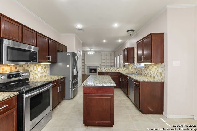 Image 13 of 35 For 20114 Horizon Way