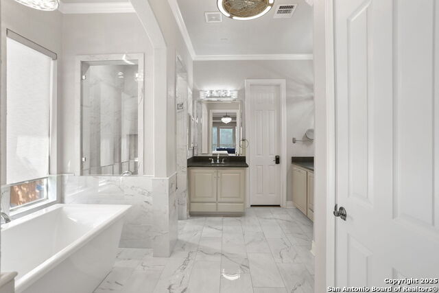 Image 18 of 43 For 3231 Roan Way