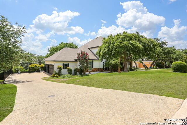 Image 3 of 43 For 3231 Roan Way