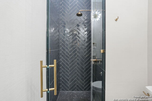 Image 30 of 43 For 3231 Roan Way