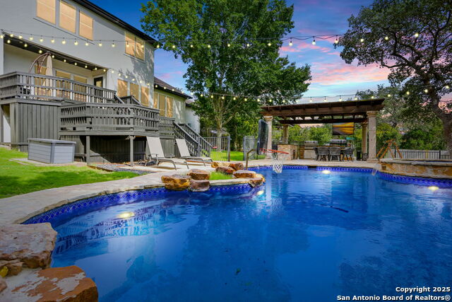 Image 32 of 43 For 3231 Roan Way