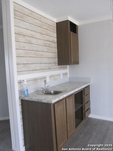 Listing photo id 10 for 4869 St Hwy 16 S