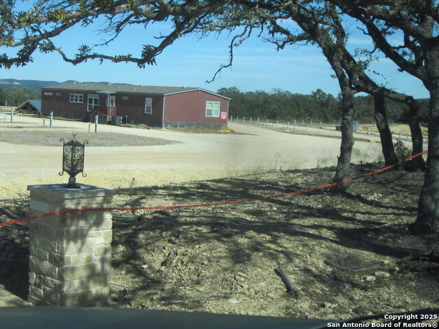Listing photo id 4 for 4869 St Hwy 16 S