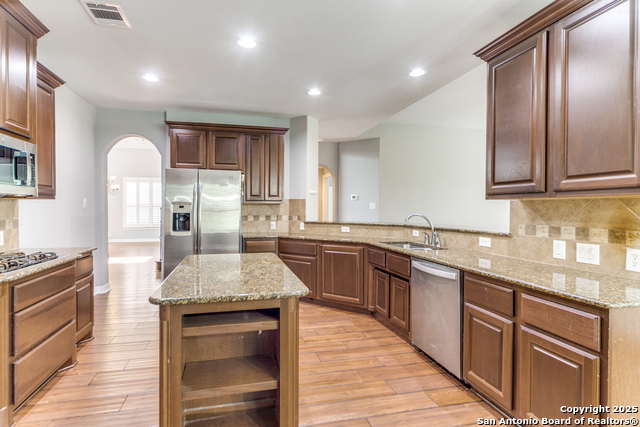 Image 12 of 36 For 21719 Chaucer Hill