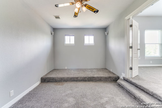 Image 20 of 36 For 21719 Chaucer Hill