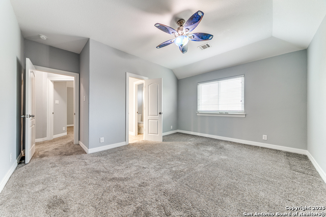 Image 22 of 36 For 21719 Chaucer Hill