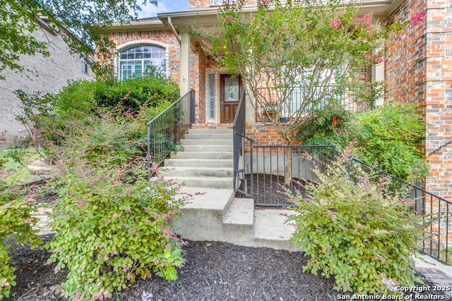 Image 3 of 36 For 21719 Chaucer Hill