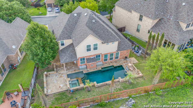 Image 33 of 36 For 21719 Chaucer Hill