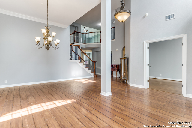 Image 6 of 36 For 21719 Chaucer Hill