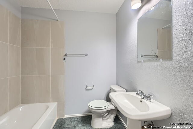 Image 7 of 11 For 8922 Hambledon