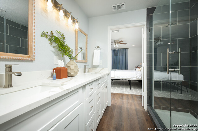Listing photo id 38 for 559 W Nacogdoches St