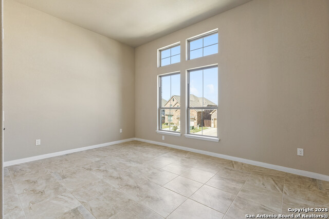 Image 9 of 44 For 22830 Evangeline