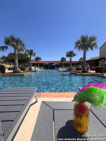 Listing photo id 15 for 221 Navarro  