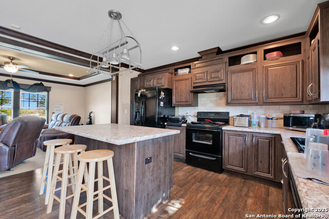 Listing photo id 11 for 115 County Road 2667