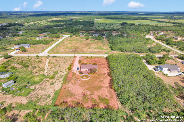 Listing photo id 4 for 115 County Road 2667