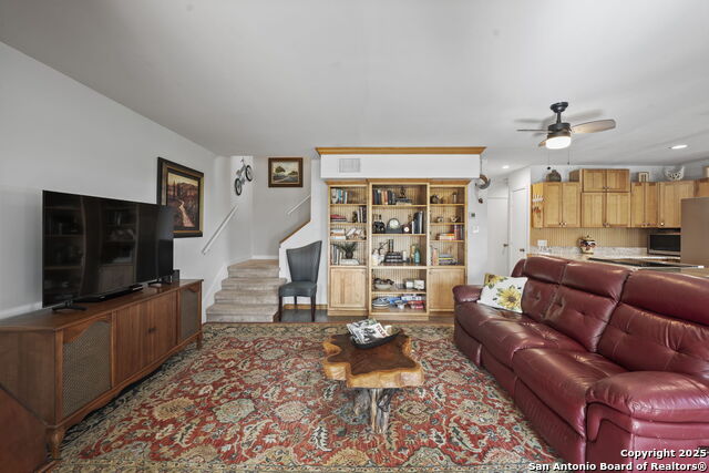 Image 11 of 44 For 1400 Willow Dr