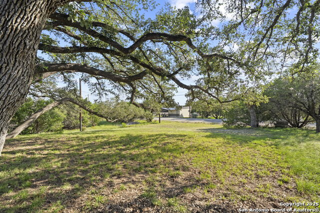 Image 41 of 44 For 1400 Willow Dr