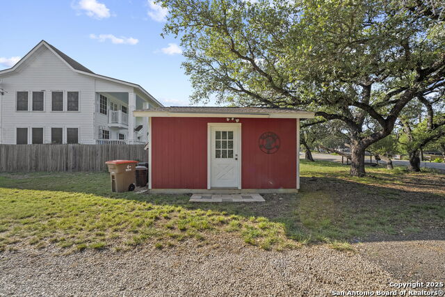Image 42 of 44 For 1400 Willow Dr